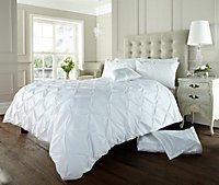 Smart Living Pintuck Duvet Cover With Pillowcases Polycotton Quilt Bedding Covers Pinch Pleated Comforter Cover Set - White