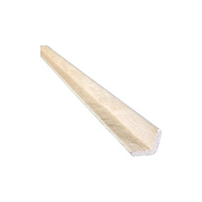 Snowdon Timber MA20208 Hardwood Oak Angle Moulding (L) 2.4m (W) 20mm (T) 20mm