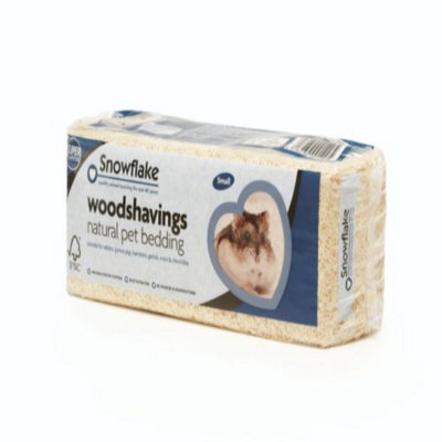 Snowflake Small Woodshavings (Pack of 8) | DIY at B&Q