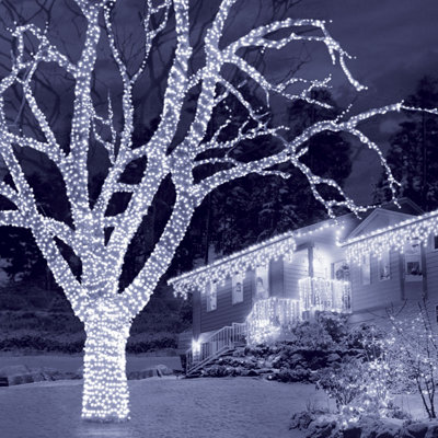 Snowtime 300 Connectable String LED Lights in Ice White