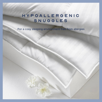 Snuggledown Classic Hollowfibre Double Duvet 13.5 Tog Warm Winter Quilt Cold & Chilly Nights 2 Medium Pillows Machine Washable