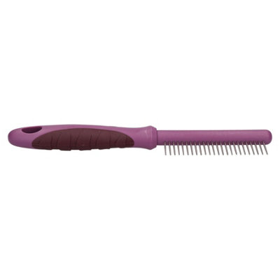 Illustration of Using Scissor Comb For Dog Face