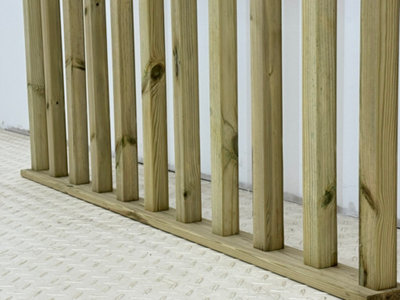 Softwood Deck balustrade kit, 3m, Light green, 2x Deck posts