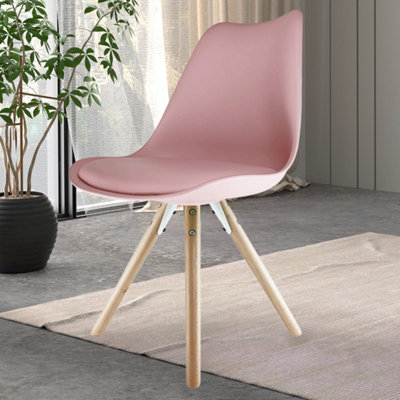 SOHO BLUSH PINK PLASTIC DINING CHAIR WITH PYRAMID LIGHT WOOD LEGS