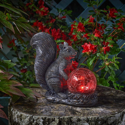 Solar Powered LED Squirrel Garden Ornament - Hand Painted Polyresin Sculpture with Light Up Crackle Ball - H18.5 x W19.5 x D9cm