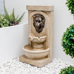 Solar Powered Lion Head Stone Effect Weatherproof  Outdoor Garden Water Feature Fountain