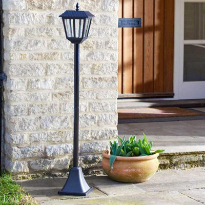 Solar Powered Metro Lamp Post - 20 Lumen Freestanding Black Ambient Outdoor Garden Light - Measures H130 x 18cm Diameter