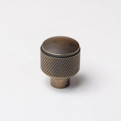 Solid Brass Curved Knurled Kitchen Pull Handles & Knobs Knurled Button ...