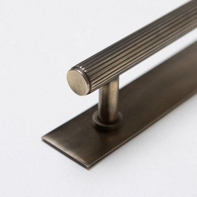 Solid Brass Straight Knurled Kitchen Pull Handles & Knobs - Antique ...