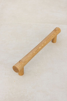 SOLID OAK GRAB RAIL WITH CONCEALED FIXINGS 450MM