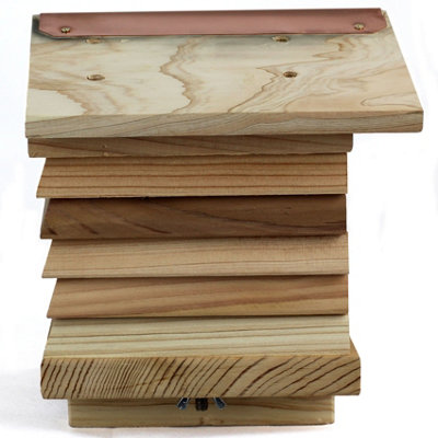 Solitary Beehive Mason Hotel In High Quality Cedar - 5