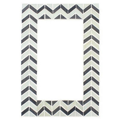 Something Different Chevron Pattern Monochrome Mirror Grey (One Size)