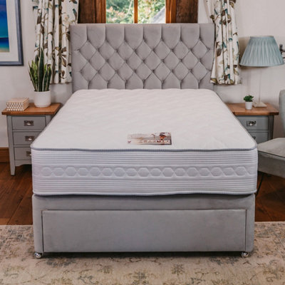 Sophia Briar-Rose Clemence 1000 Pocket Sprung Memory Foam Luxury Divan Bed Set 4FT Small Double Continental - Plush Light Silver
