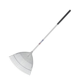 Spear & Jackson 3884NB Neverbend Plastic Leaf Rake (Steel Shaft)