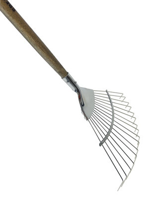 SPEAR & JACKSON 4812FR TRADITIONAL STAINLESS FLEXO LAWN RAKE