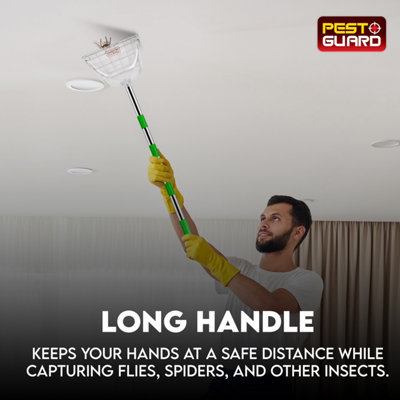 Spider Catcher Pick Up Tool Humane Long Handle 81 CM Reach Crawling ...