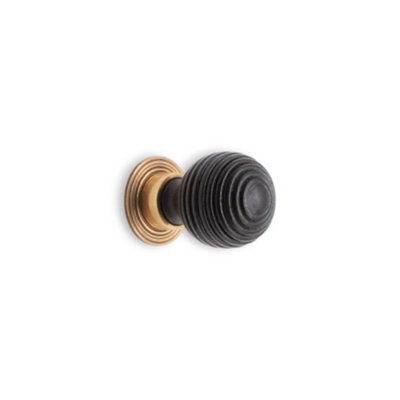 80mm Reeded Centre Door Knob – Aged Brass | AB Hardware