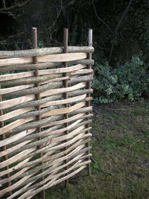 Split Hazel Hurdle Fence Panel Natural 6ft x 3ft Handwoven Weave - 5