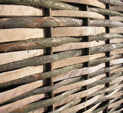 Split Hazel Hurdle Fence Panel Natural 6ft x 4ft 6in Handwoven Weave