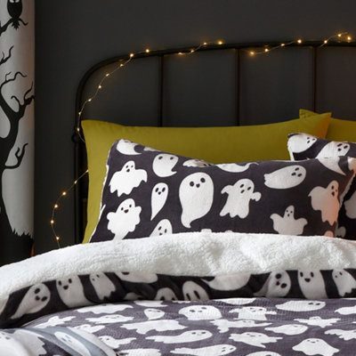 Spooky Ghosts Plush Fleece Duvet Cover Set