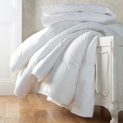 Springfresh Anti-Allergy 13.5 Tog Duvet - Soft Breathable Hollowfibre Filled Non-Allergenic Bed Quilt - King, 230 x 220cm