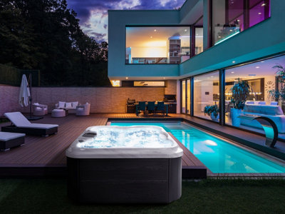 Square Hot Tub with LED White ARCELIA