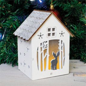 St Helens Home and Garden Battery Powered Christmas Wooden Light Up Festive Scene