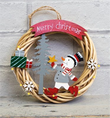St Helens Home and Garden Battery Powered Wicker Christmas Wreath