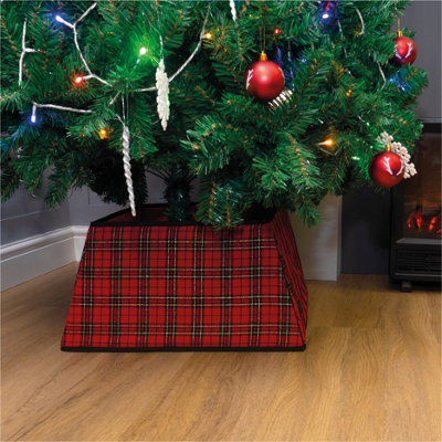 St Helens Home and Garden Red Tartan Christmas Festive Tree Skirt