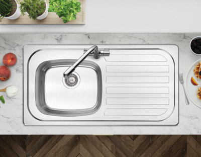Stainless Steel Basic SB/SD 0.9 RHD 1TH Kitchen Sink - BSR1TH - With Waste Kit
