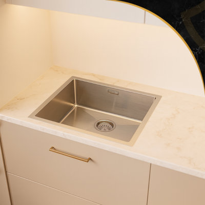 Stainless Steel Single Bowl Sink Without Drainer With Siphon 54 cm