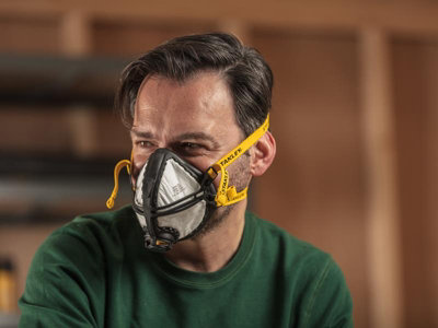 STANLEY FFP3 R D Lite Pro Dust Mask Respirator for Superior Safety and Comfort