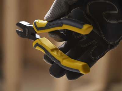 STANLEY STHT0-74362 ControlGrip Diagonal Cutting Pliers 150mm (6in) STA074362 - 5