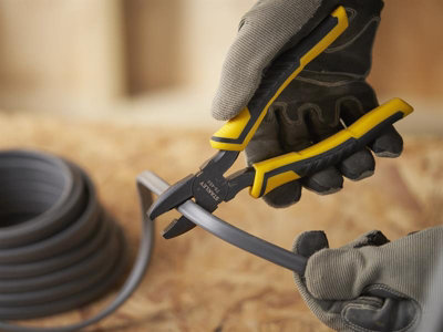 STANLEY STHT0-74367 ControlGrip Combination Pliers 200mm (8in) STA074367 - 4