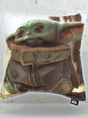 Star Wars Mandalorian Baby Yoda Cushion DIY at B&Q