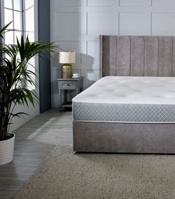 Starlight Beds Nebraska Tufted Memory Foam Spring Mattress