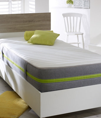 Starlight Beds Small Single - 2ft6" Hybrid,   8" Deep Green border Memory foam and Spring Mattress