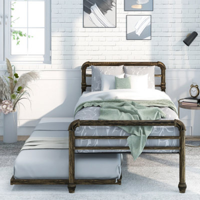 Solid deals metal headboard