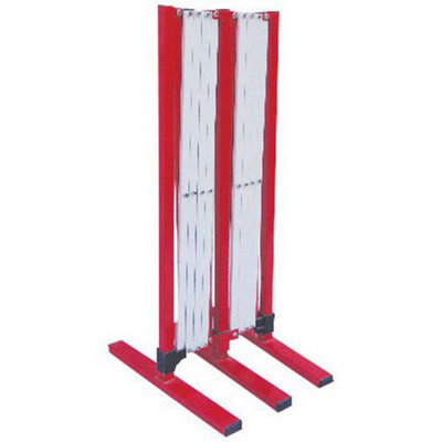 Steel Red/White Expandable Barrier - 4m