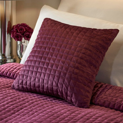 Stella Hotel Chic Velvet Quilt Stitched Filled Cushion