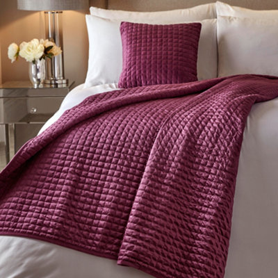 Stella Hotel Chic Velvet Quilt Stitched Filled Cushion