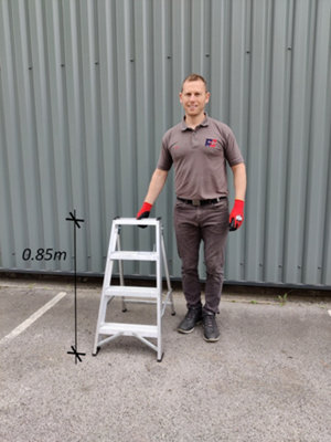 Step Ladders Small 4 Tread 0.85m Lightweight Aluminium Swingback Builders Steps