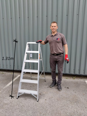 Step Ladders Small 6 Tread 1.31m Lightweight Aluminium Swingback Builders Steps