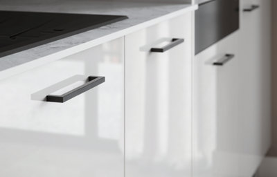 Stevia light grey gloss fitted kitchen