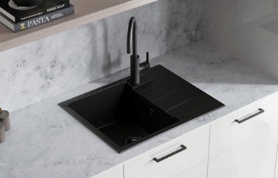 Stevia light grey gloss fitted kitchen