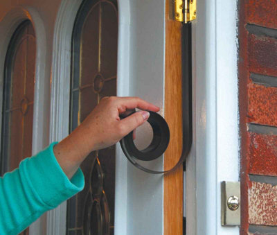 Stormguard - V Seal Draught Proof for wooden and metal hinged doors and windows - Brown