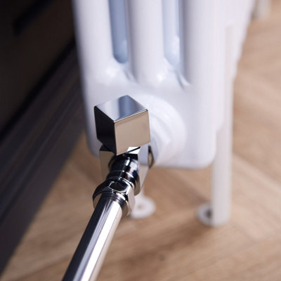 Straight Square Manual Radiator Valve Pack 15mm x 1/2 inch Chrome Finish