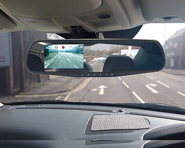 Streetwize 3.5'' Rear view Mirror 1080p HD Vehicle Camera Streetwize 3.5'' Rear view Mirror 1080p HD Vehicle Camera