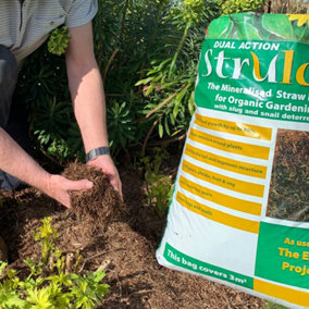 Strulch - 2 x 9kg Bags Mineralised Straw Mulch Garden Mulch Organic Slug Repellent for Gardens - Mulch for Garden in 9kg 100L Bags