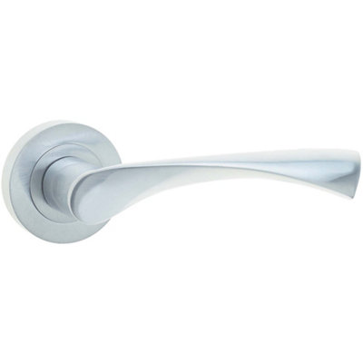 Stylish Twirl Door Handle in Brass Finish for Modern Interiors - Interior Handle